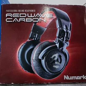 Dj nauşniklar Numark