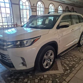 Toyota Highlander 2019