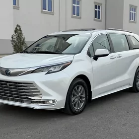 Toyota Sienna 2022