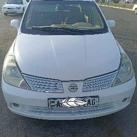 Nissan Tiida 2006