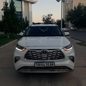Toyota Highlander 2024