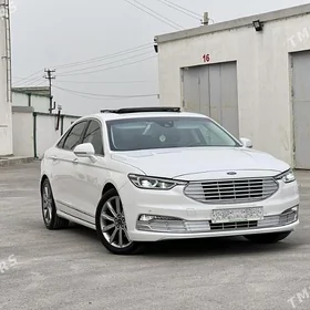Ford Taurus 2022