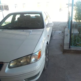 Toyota Camry 2000