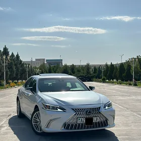 Lexus ES 350 2023