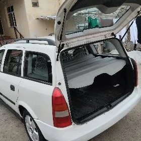 Astra ji žalyuz