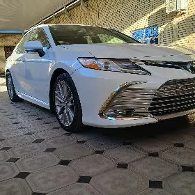Toyota Camry 2023