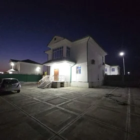 Kottej satylýar (1-nji zaman)Ý