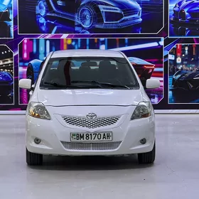 Toyota Yaris 2012