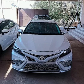 Toyota Camry 2022