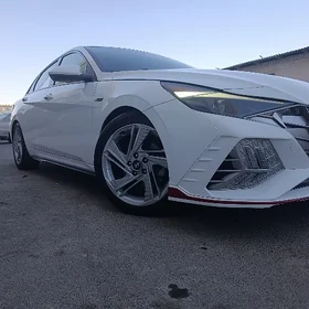 Hyundai Elantra 2022