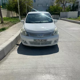 Nissan Versa 2010