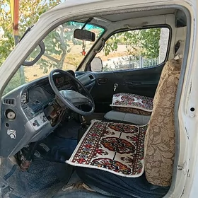 Toyota Hiace 1992
