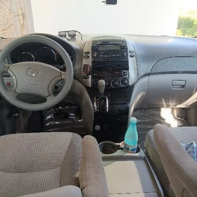 Toyota Sienna 2006
