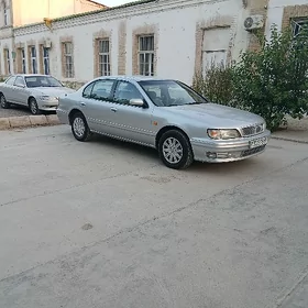Nissan Maxima 1995