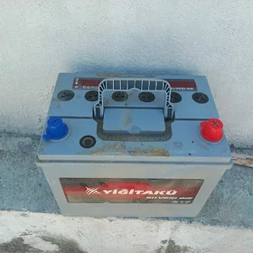 akumlyator