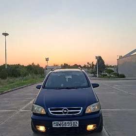 Opel Zafira 2004