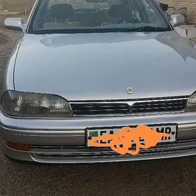 Toyota Camry 1990