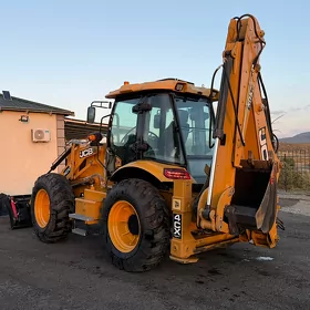JCB 4CX ECO 2025
