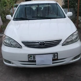 Toyota Camry 2004