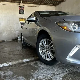 Toyota Camry 2015
