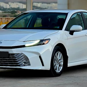 Toyota Camry 2024