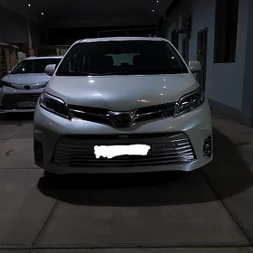 Toyota Sienna 2019
