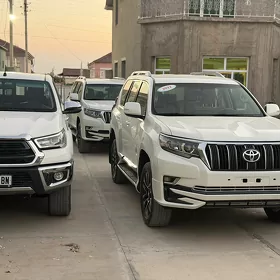 Toyota Land Cruiser Prado 2021