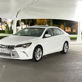 Toyota Camry 2016