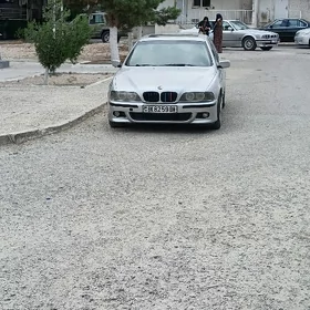 BMW E39 1999