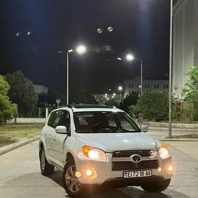 Toyota RAV4 2010