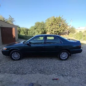 Toyota Camry 1997
