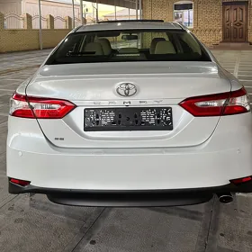 Toyota Camry 2020