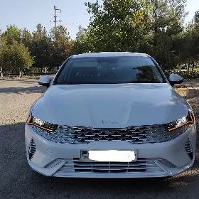 Kia K5 2023