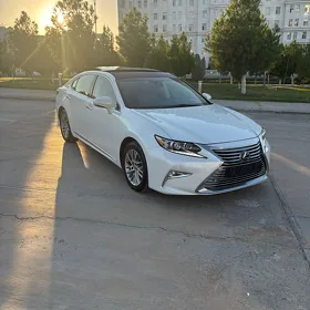Lexus ES 350 2016