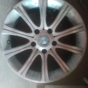 BMW 16lyk diska