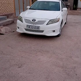 Toyota Camry 2010