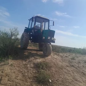 MTZ 80 2002