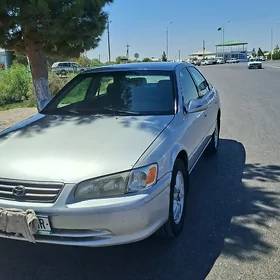 Toyota Camry 2000
