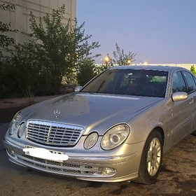 Mercedes-Benz E320 2004