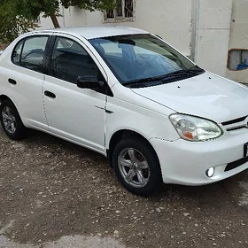Toyota Echo 2004