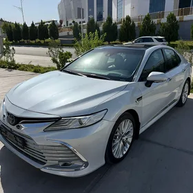 Toyota Camry 2018
