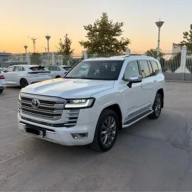 Toyota Land Cruiser 2023