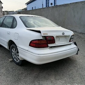 Toyota Avalon 1999