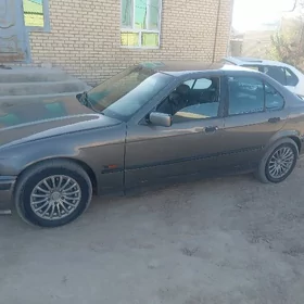 BMW 320 1991
