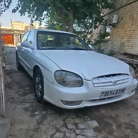 Hyundai Sonata 1998