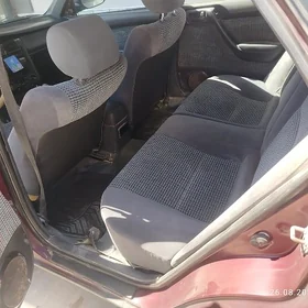 Toyota Corona 1995