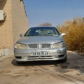 Nissan Sunny 2002