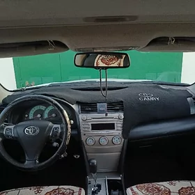 Toyota Camry 2010