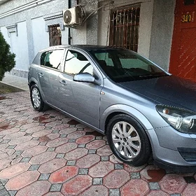 Opel Astra 2004
