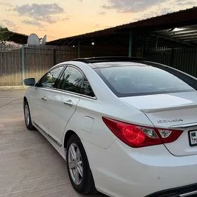 Hyundai Sonata 2012